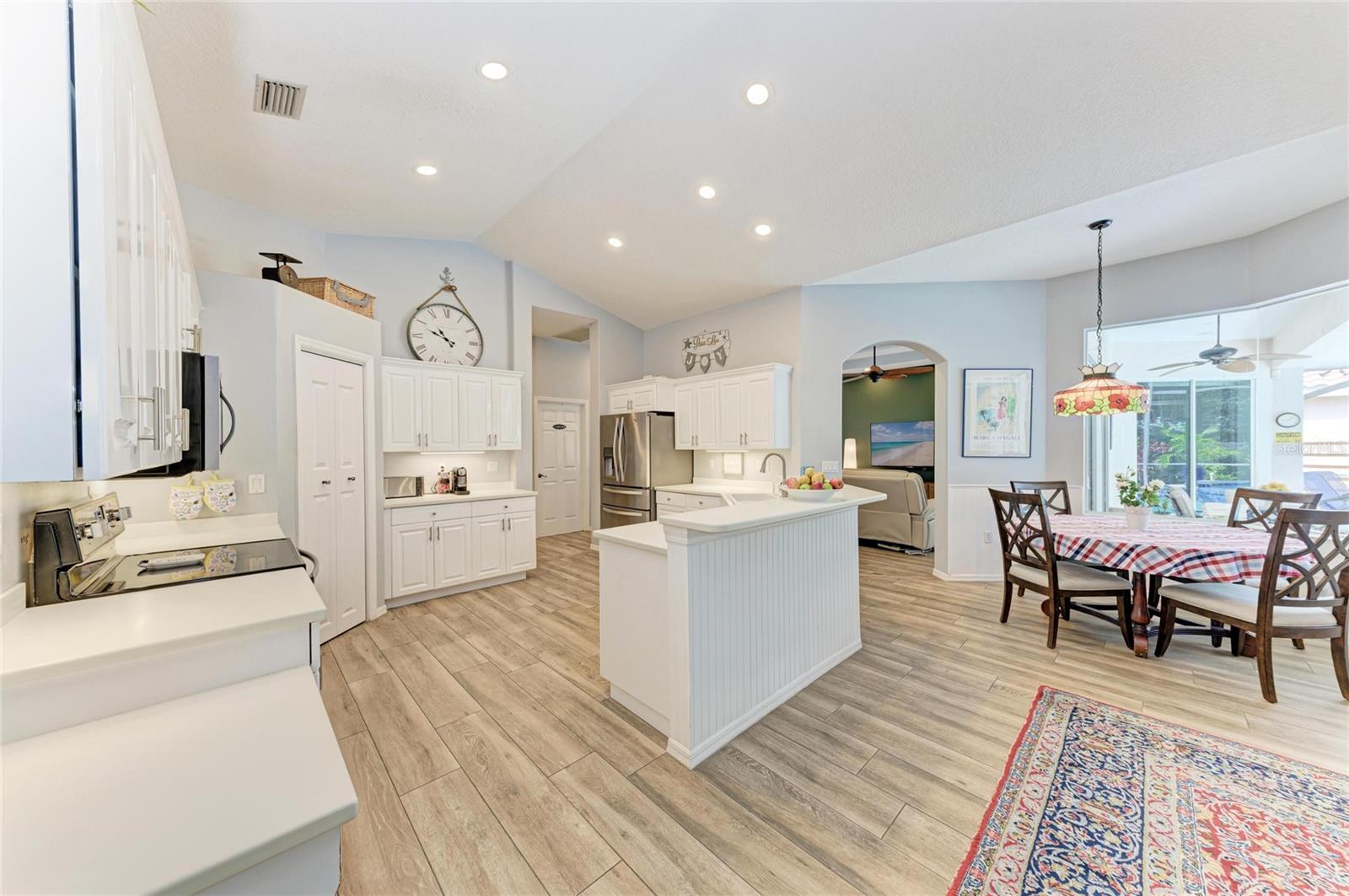 4471 MCINTOSH LAKE AVE, SARASOTA, FL, 34233