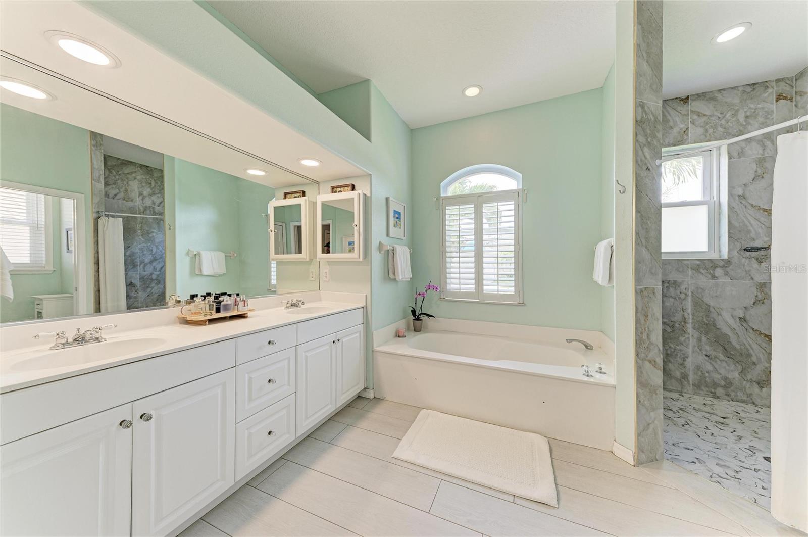 4471 MCINTOSH LAKE AVE, SARASOTA, FL, 34233
