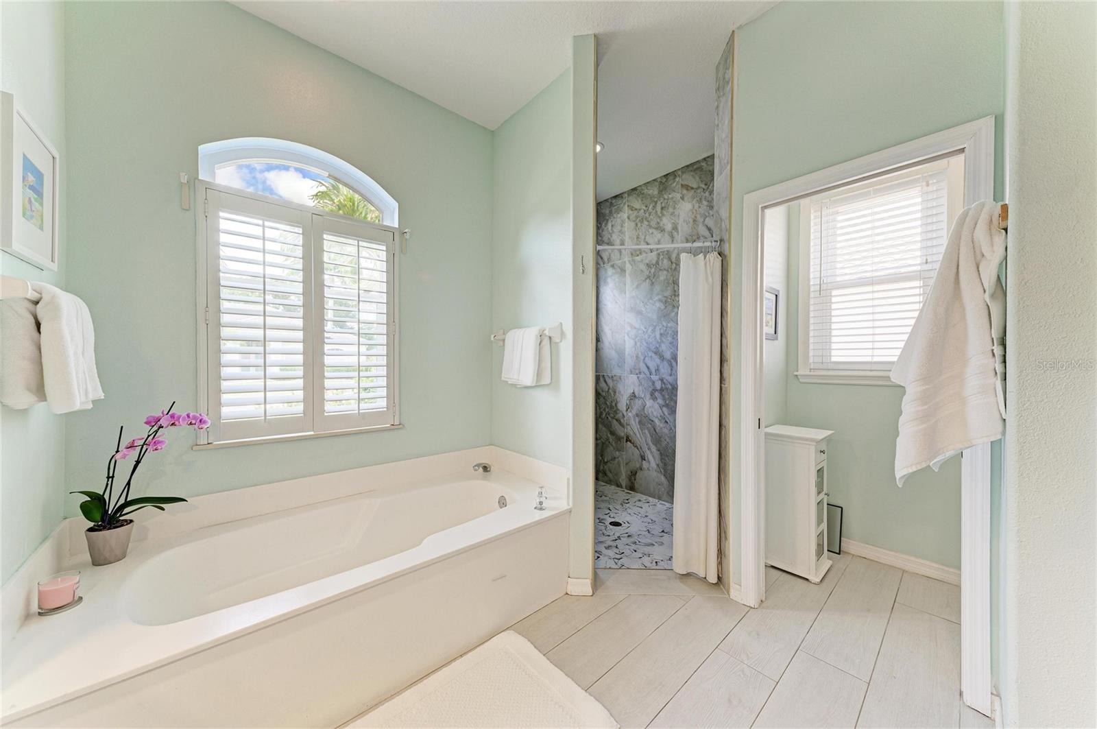 4471 MCINTOSH LAKE AVE, SARASOTA, FL, 34233