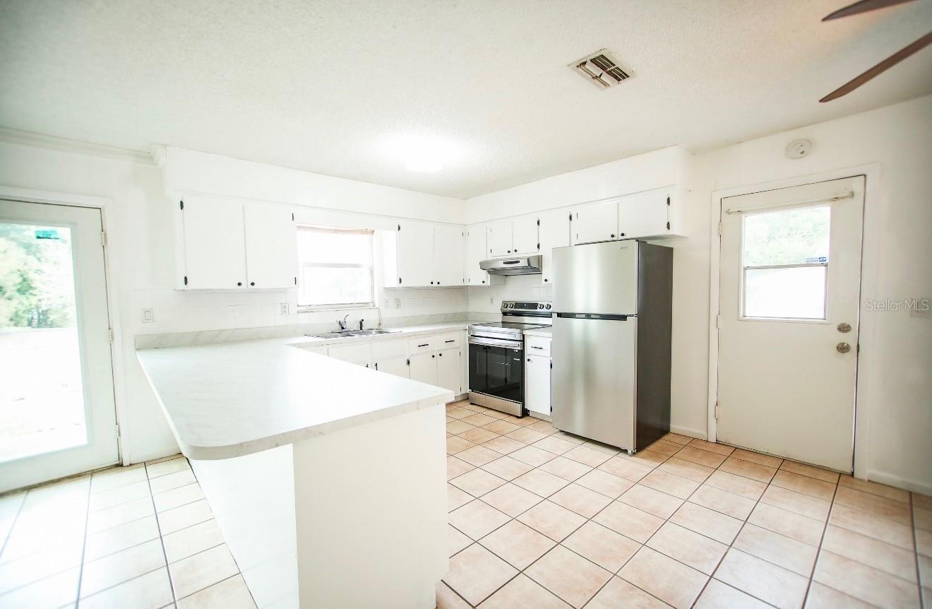 606 WATER RD, OCALA, FL, 34472