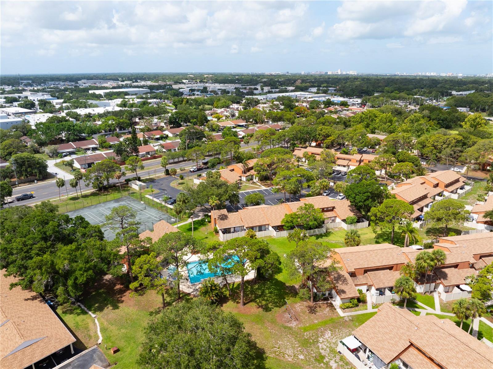 2060 SUNSET POINT RD #52, CLEARWATER, FL, 33765