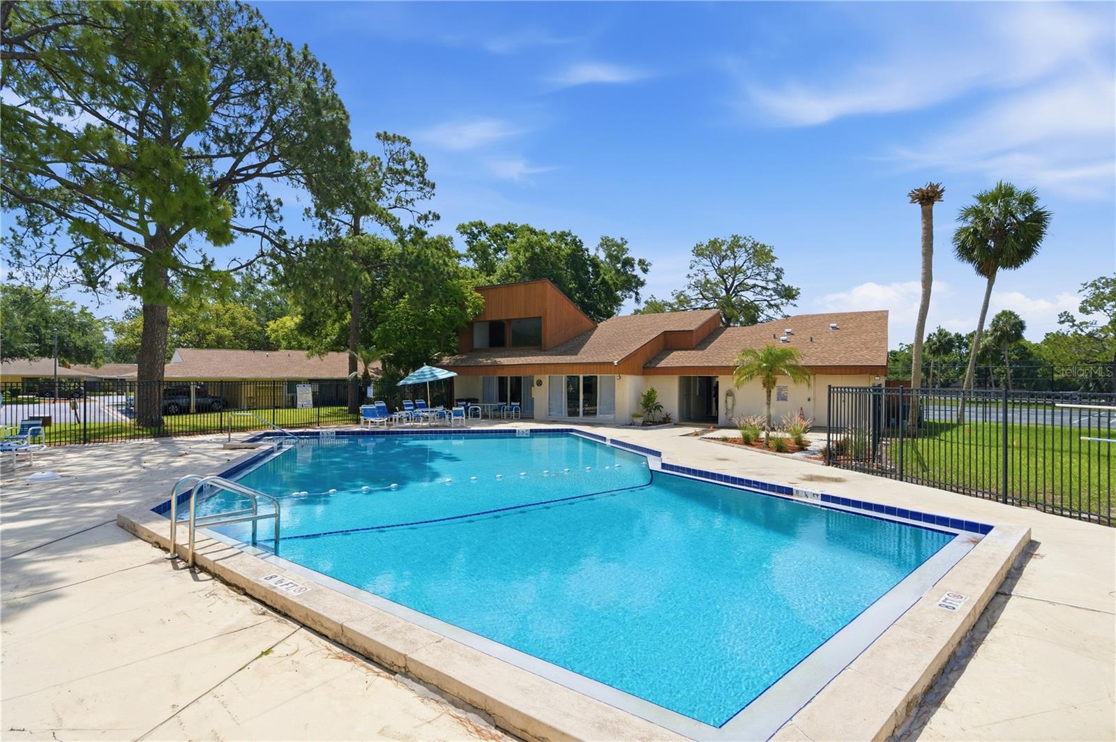 2060 SUNSET POINT RD #52, CLEARWATER, FL, 33765