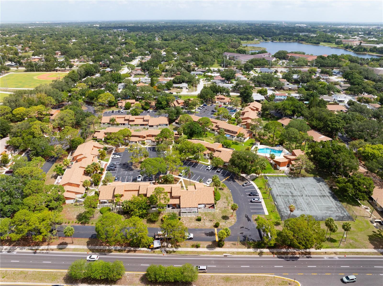 2060 SUNSET POINT RD #52, CLEARWATER, FL, 33765