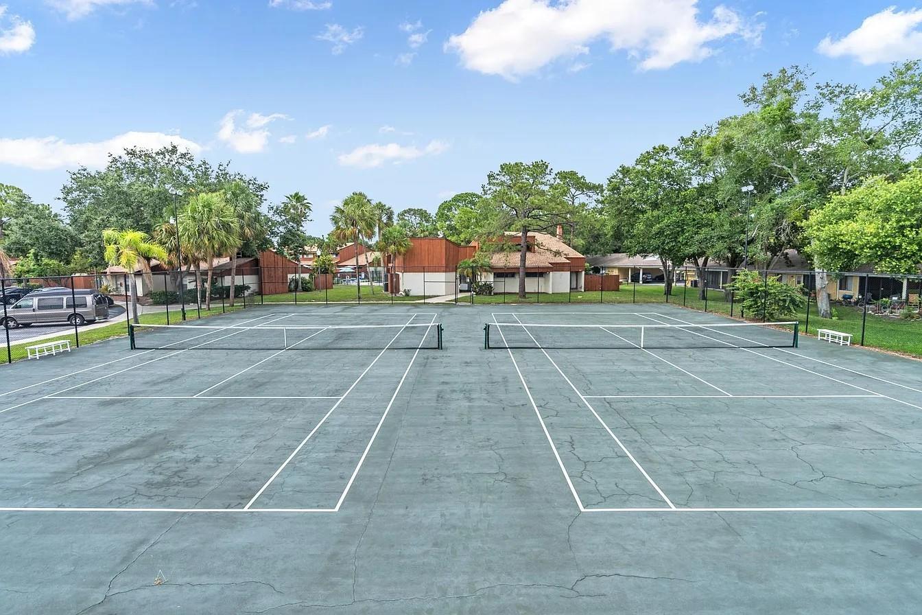 2060 SUNSET POINT RD #52, CLEARWATER, FL, 33765