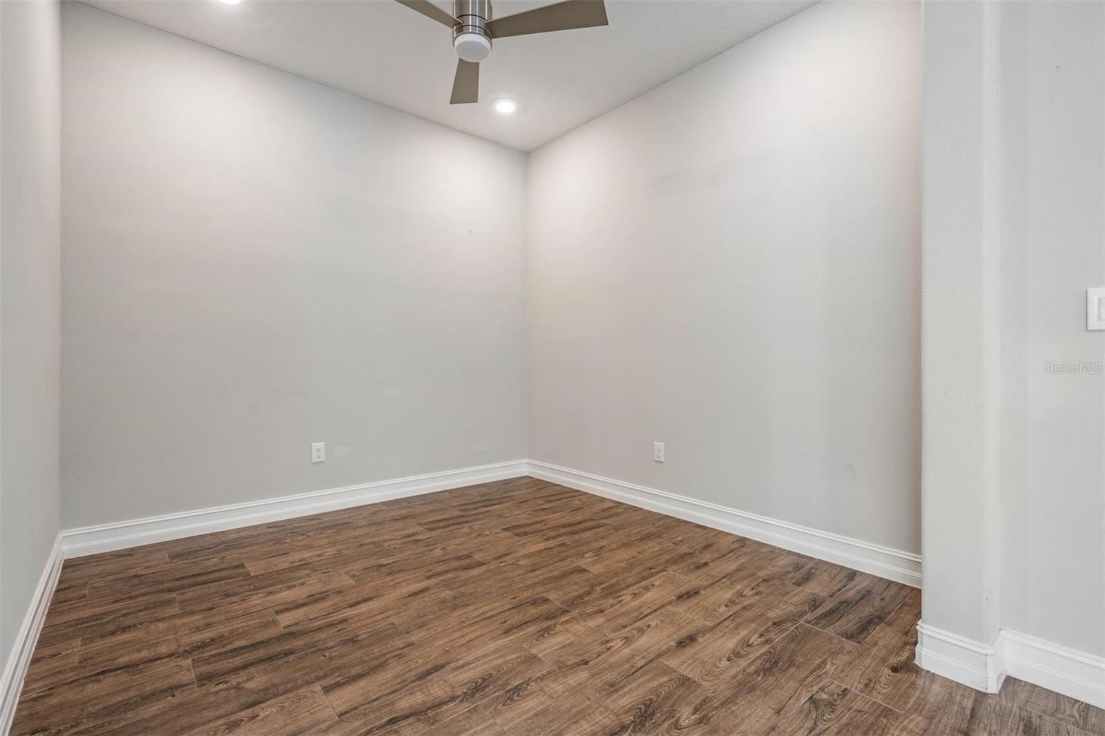 4830 ISOLA CT, WESLEY CHAPEL, FL, 33543