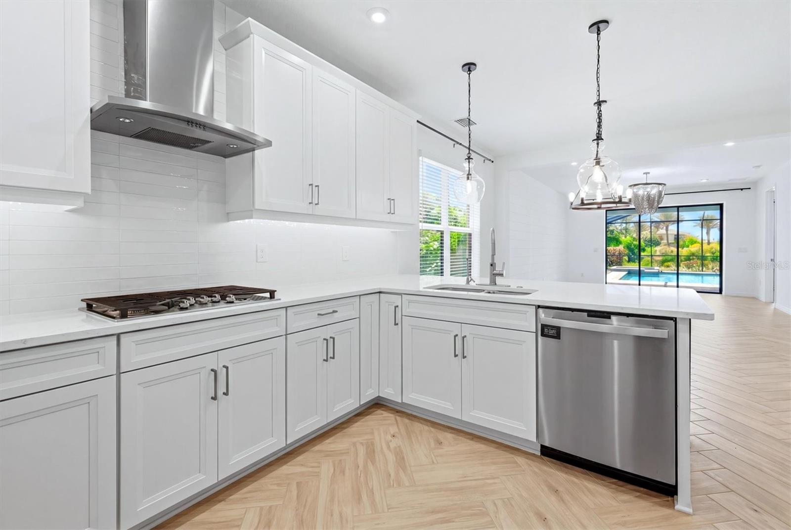 8212 SHOOTING STAR RD, SARASOTA, FL, 34241