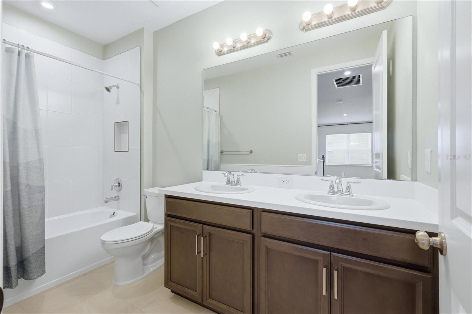8212 SHOOTING STAR RD, SARASOTA, FL, 34241