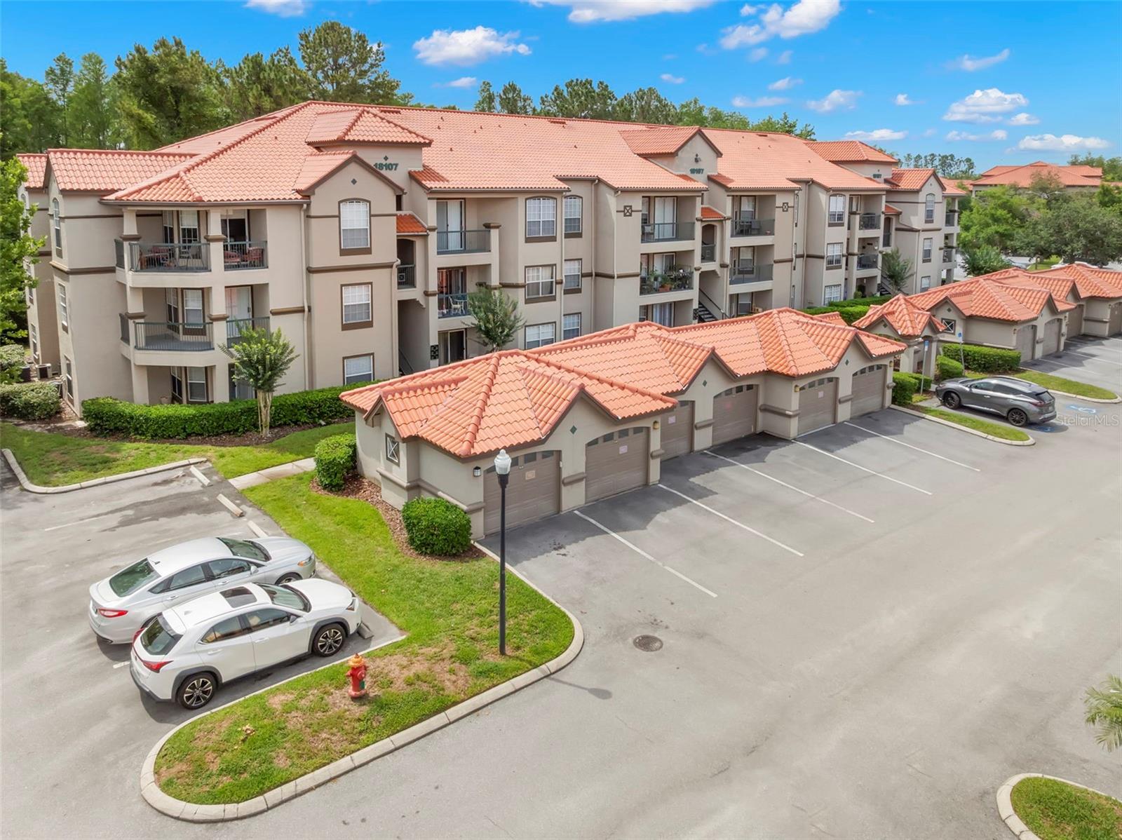 18107 PEREGRINES PERCH PL #6111, LUTZ, FL, 33558