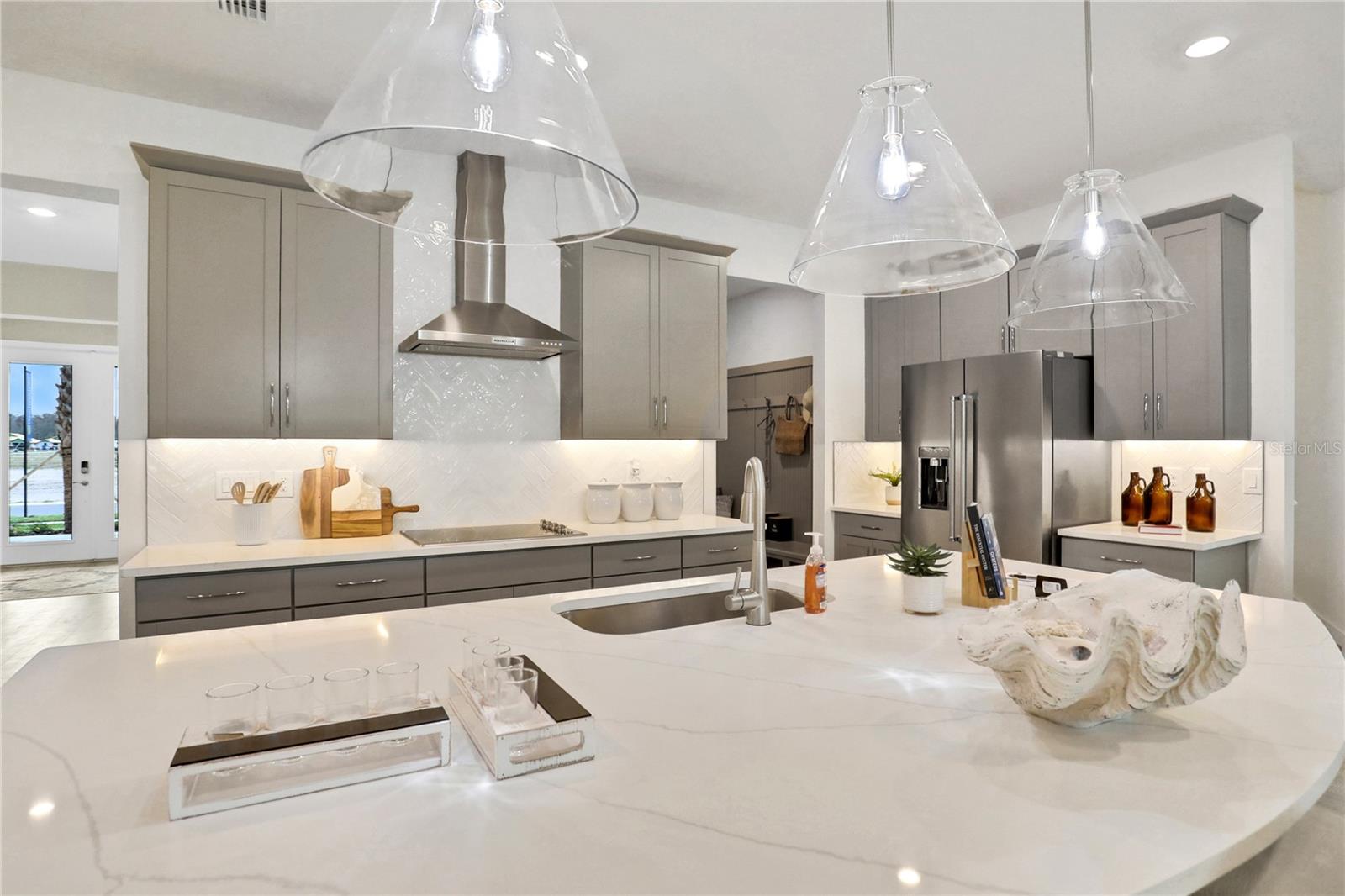 17558 VALLEYWOOD PKWY, LAND O LAKES, FL, 34638