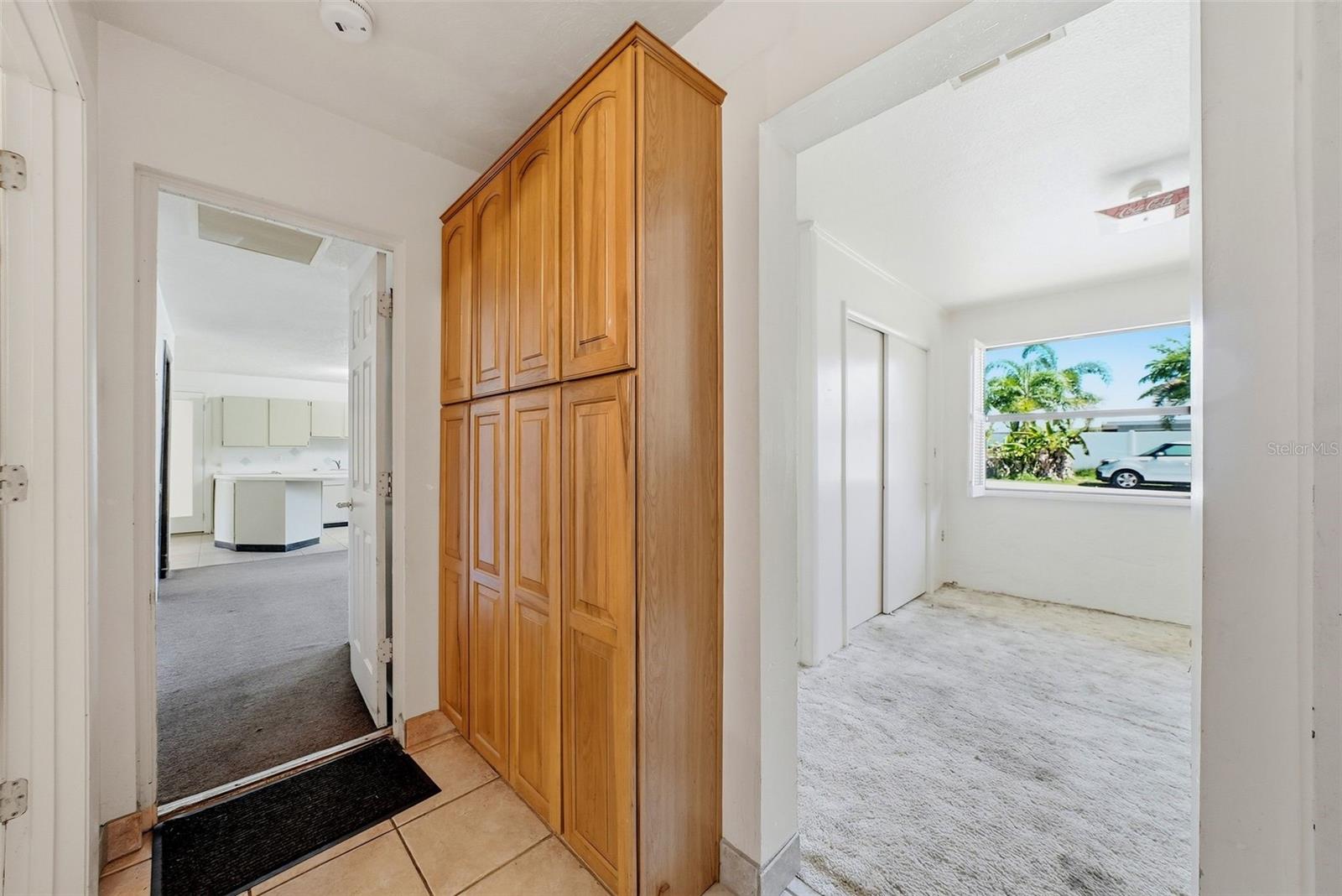 3133 BAY LN, CLEARWATER, FL, 33759