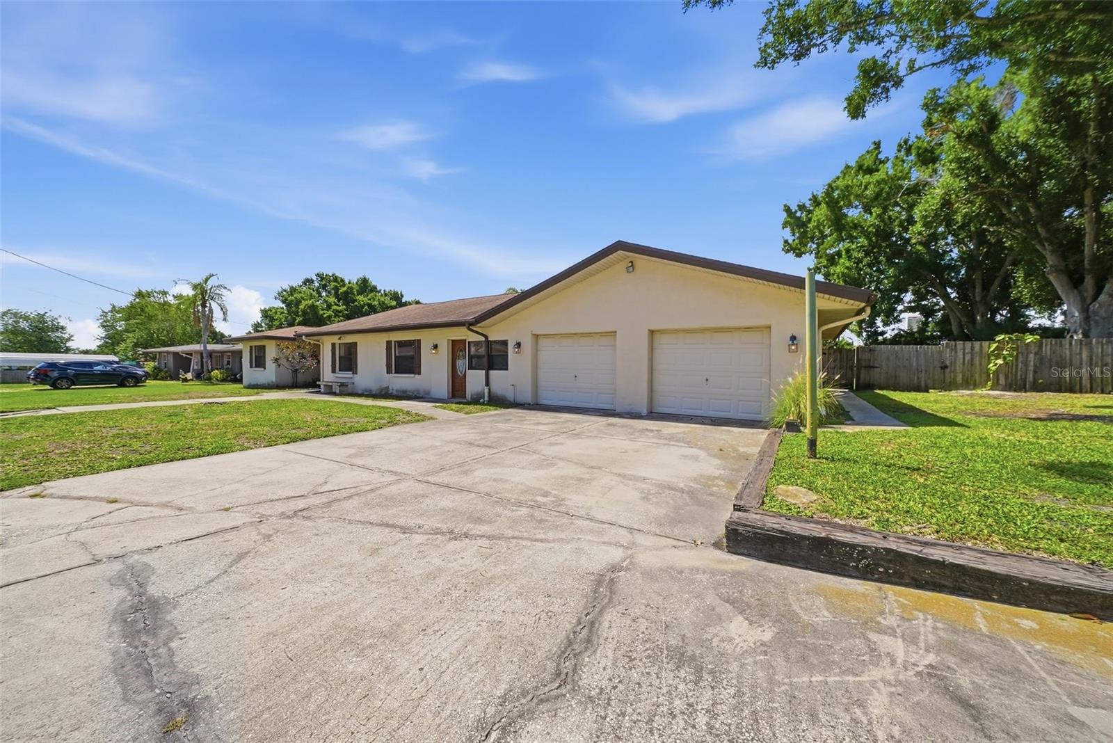 3133 BAY LN, CLEARWATER, FL, 33759