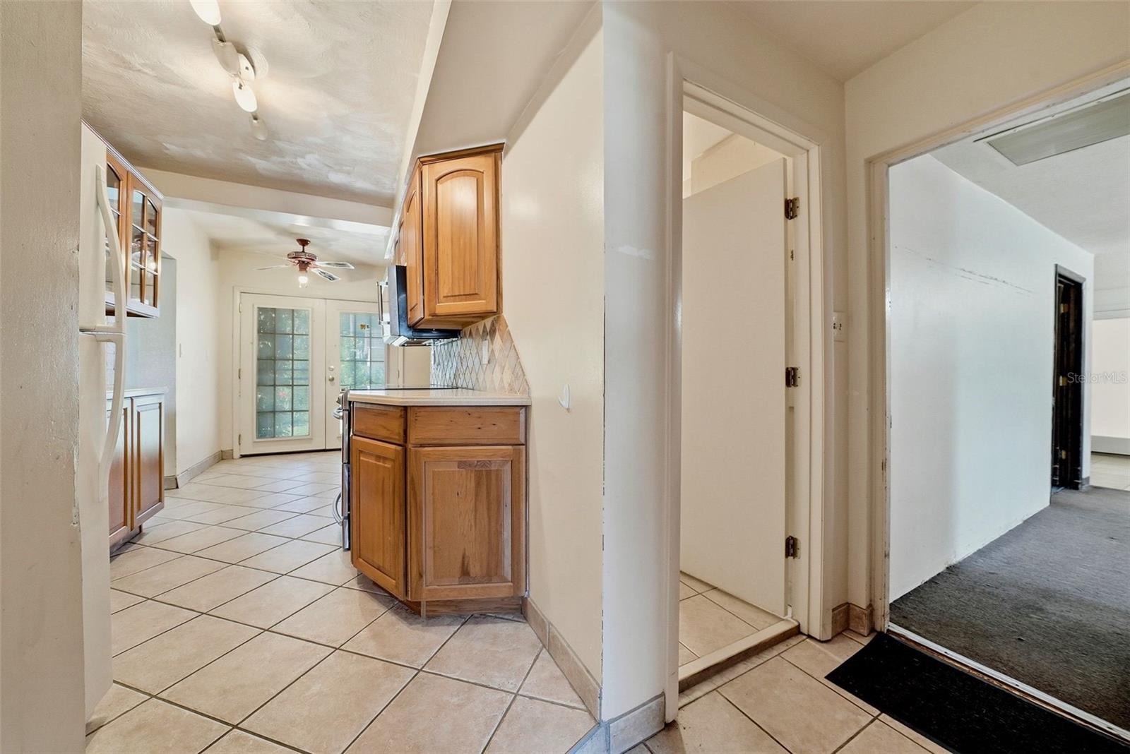 3133 BAY LN, CLEARWATER, FL, 33759