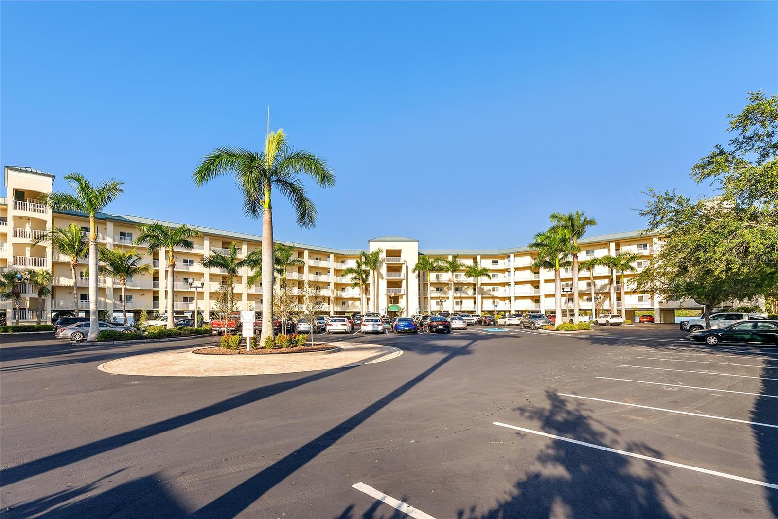 8800 BAY PINES BLVD #102, ST PETERSBURG, FL, 33709
