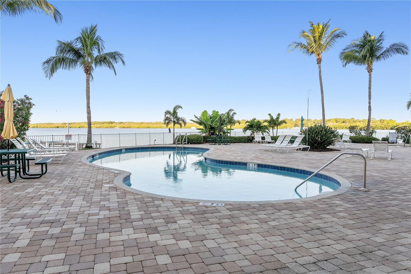 8800 BAY PINES BLVD #102, ST PETERSBURG, FL, 33709
