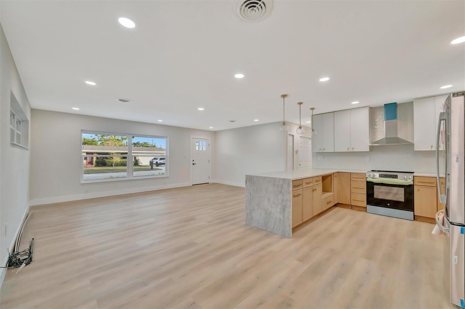 2705 SUNNYSIDE ST, SARASOTA, FL, 34239
