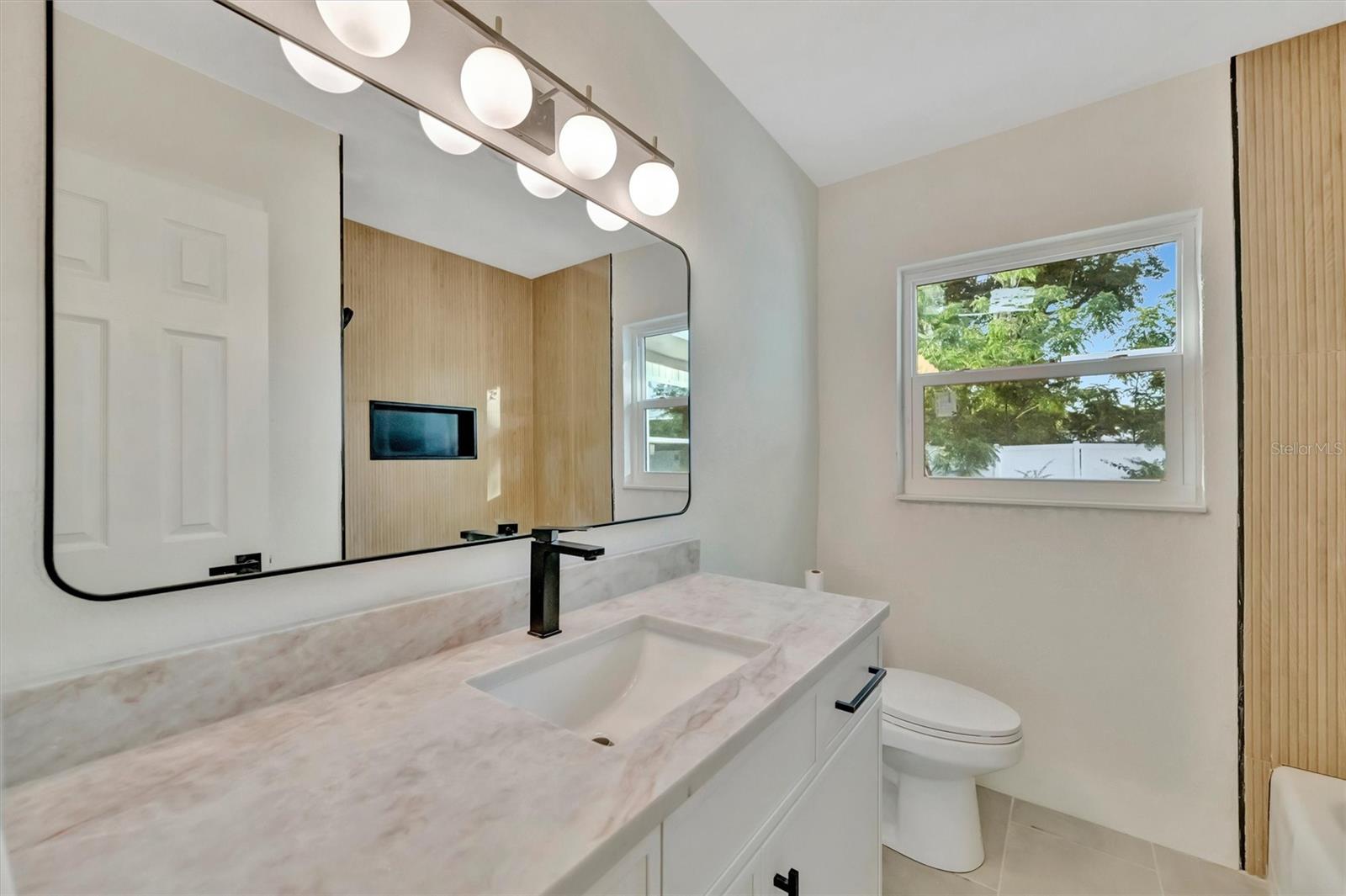 2705 SUNNYSIDE ST, SARASOTA, FL, 34239