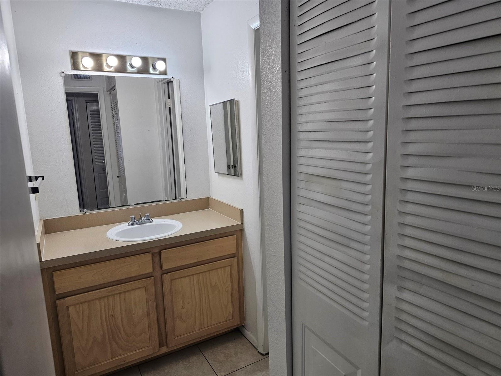 5400 26TH ST W #E80, BRADENTON, FL, 34207