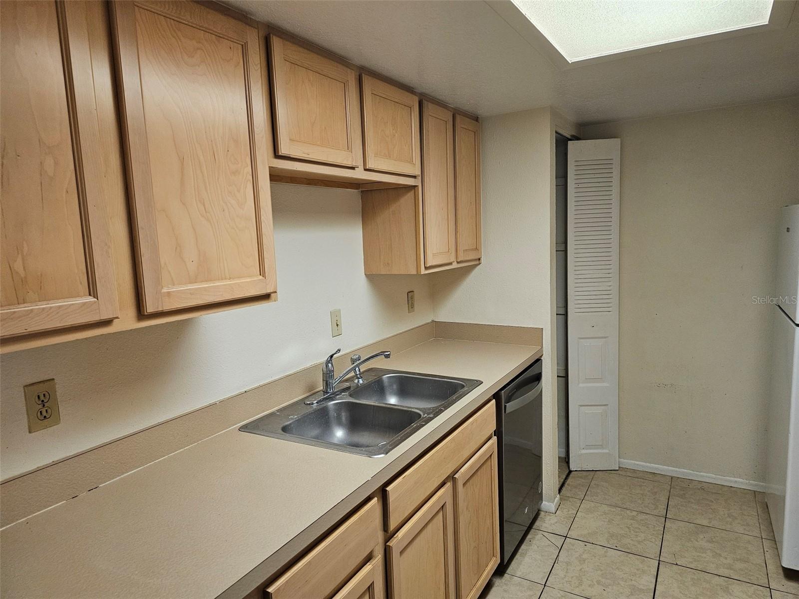 5400 26TH ST W #E80, BRADENTON, FL, 34207