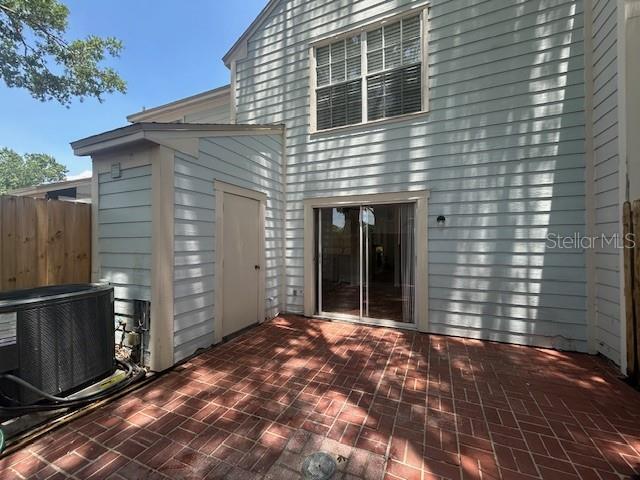 13915 FLETCHERS MILL DR, TAMPA, FL, 33613