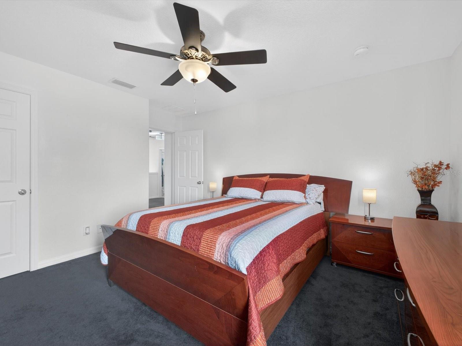 2596 SAND HILL POINT CIR, DAVENPORT, FL, 33837