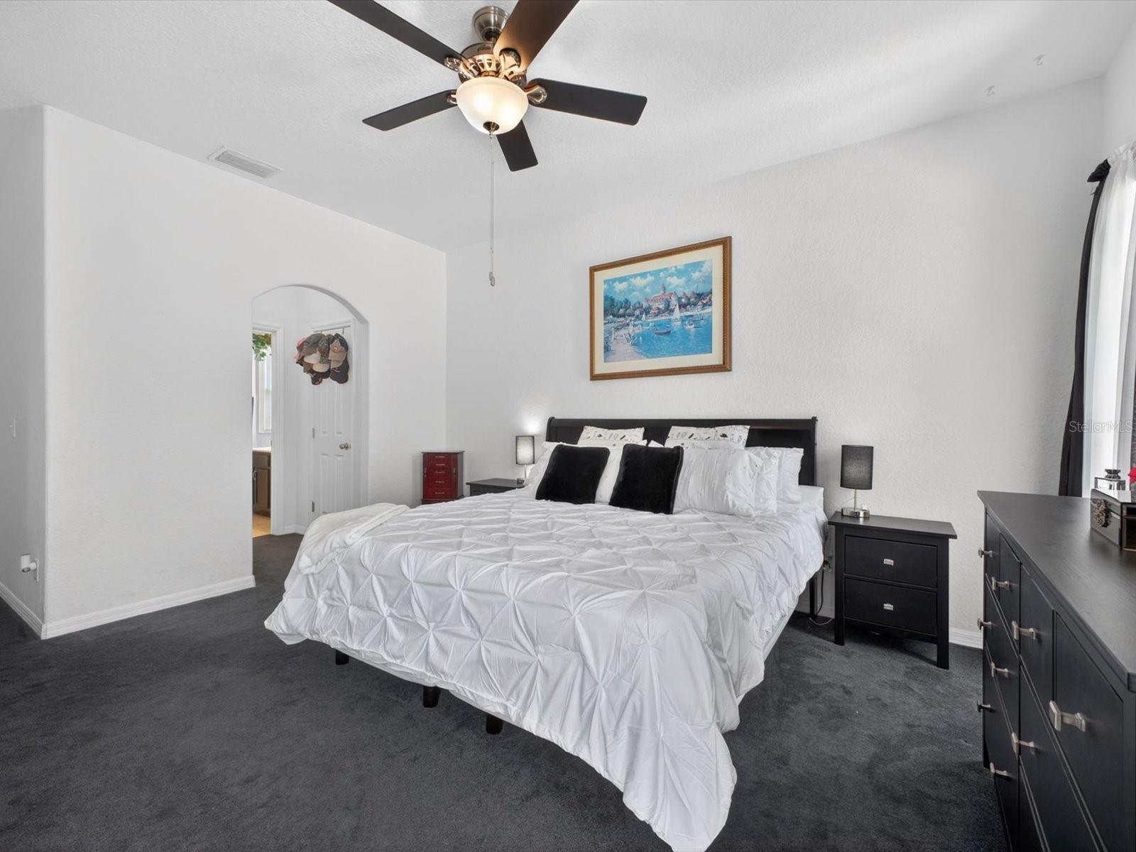 2596 SAND HILL POINT CIR, DAVENPORT, FL, 33837
