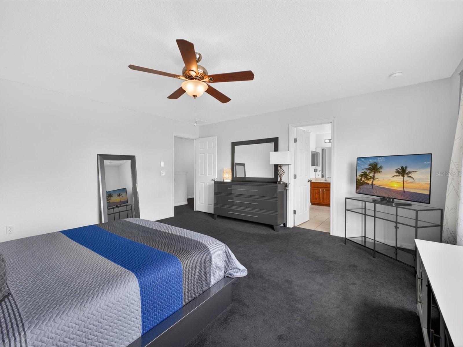 2596 SAND HILL POINT CIR, DAVENPORT, FL, 33837