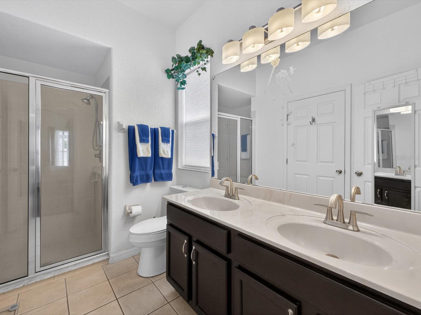 2596 SAND HILL POINT CIR, DAVENPORT, FL, 33837