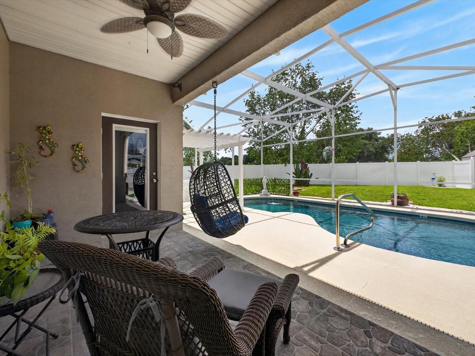 2596 SAND HILL POINT CIR, DAVENPORT, FL, 33837