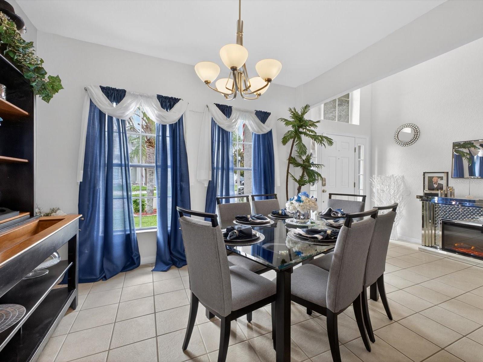 2596 SAND HILL POINT CIR, DAVENPORT, FL, 33837