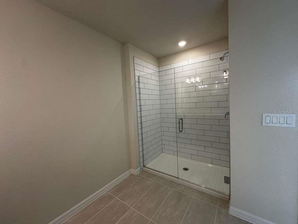 4264 CHESTER SPRINGS BOULEVAD, DAVENPORT, FL, 33837