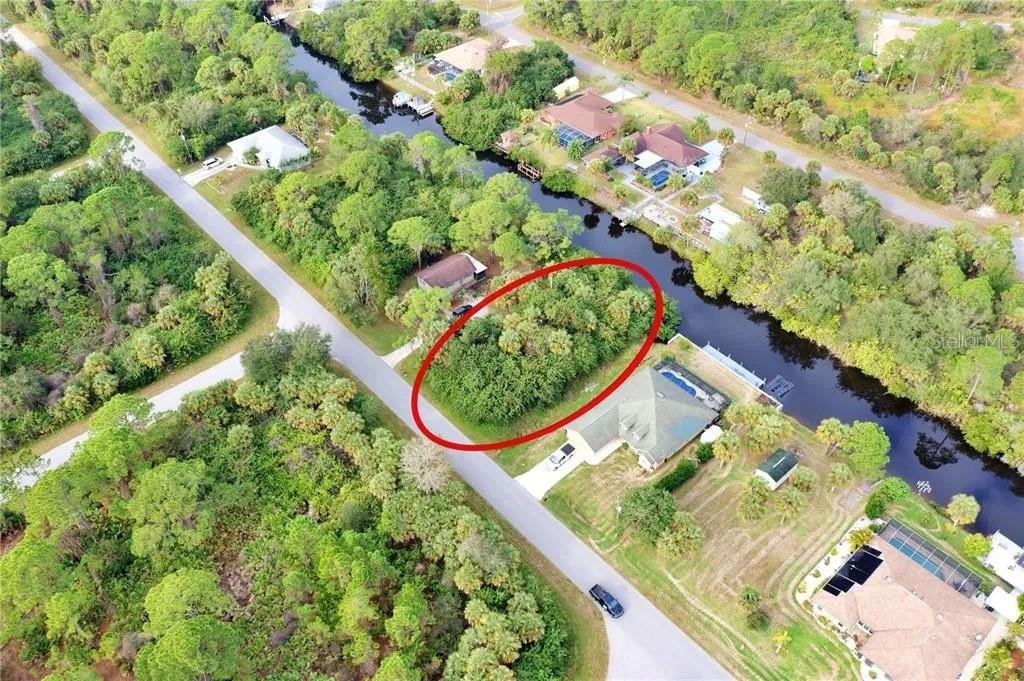 369 CHESHIRE ST, PORT CHARLOTTE, FL, 33953