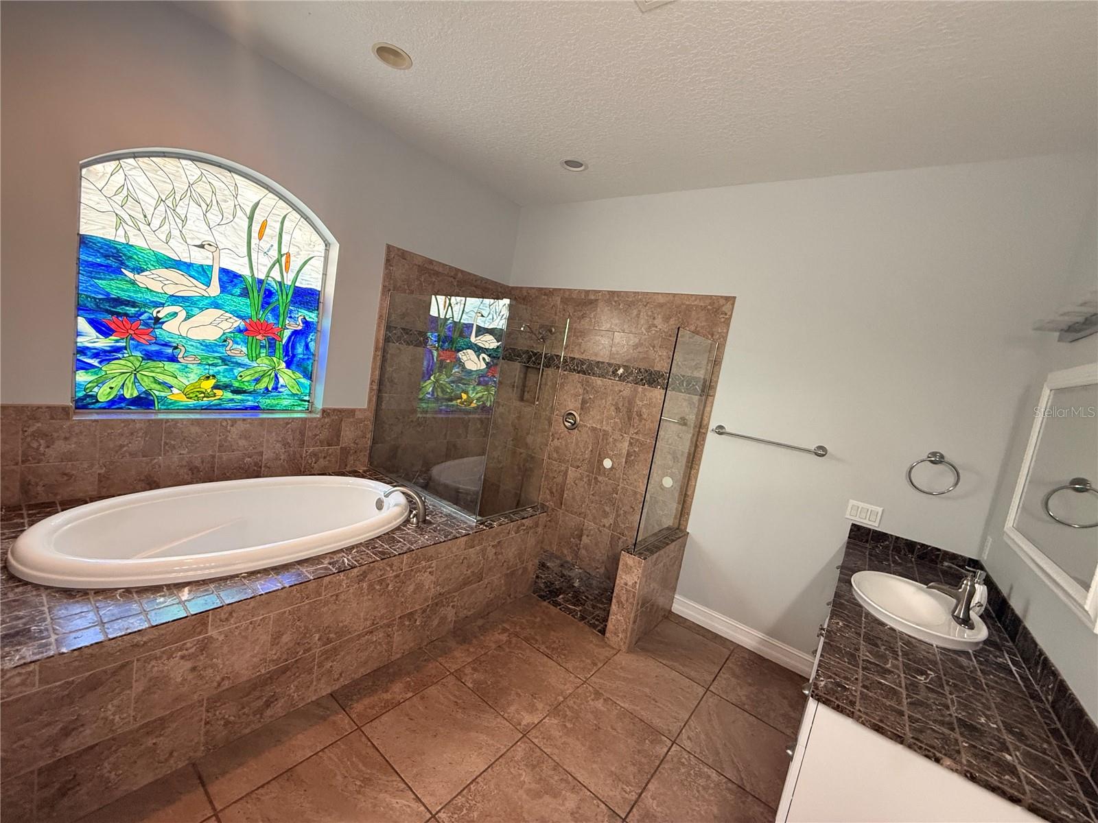 24920 SE HIGHWAY 450, UMATILLA, FL, 32784
