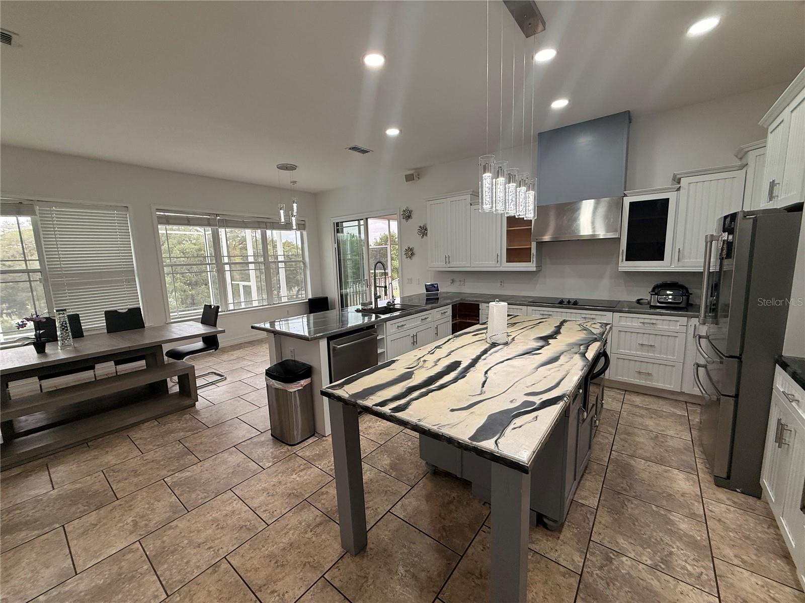 24920 SE HIGHWAY 450, UMATILLA, FL, 32784
