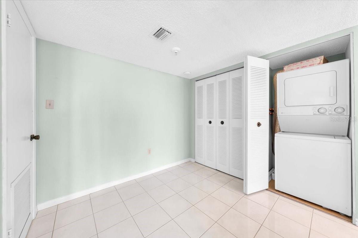 660 ISLAND WAY #301, CLEARWATER BEACH, FL, 33767