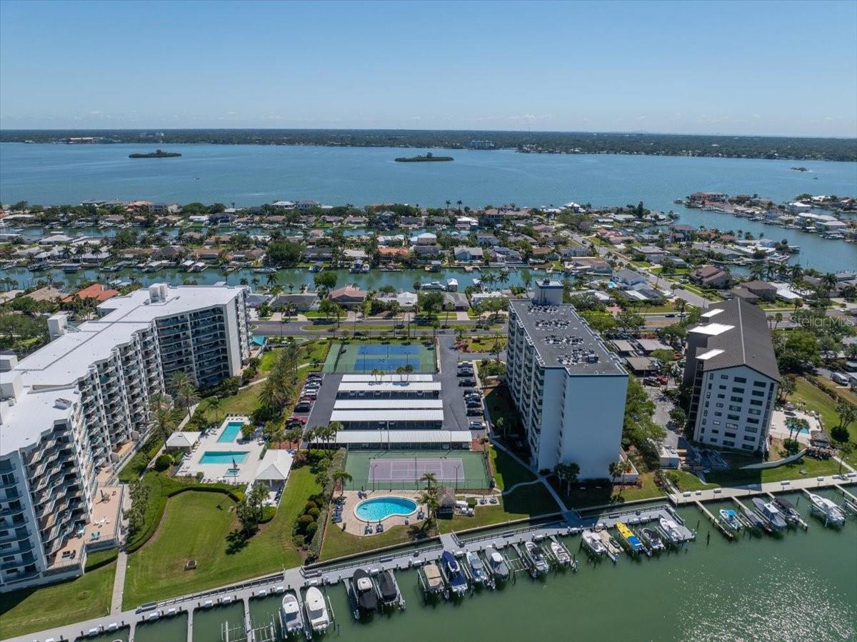 660 ISLAND WAY #301, CLEARWATER BEACH, FL, 33767
