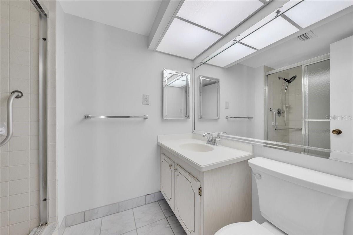 660 ISLAND WAY #301, CLEARWATER BEACH, FL, 33767
