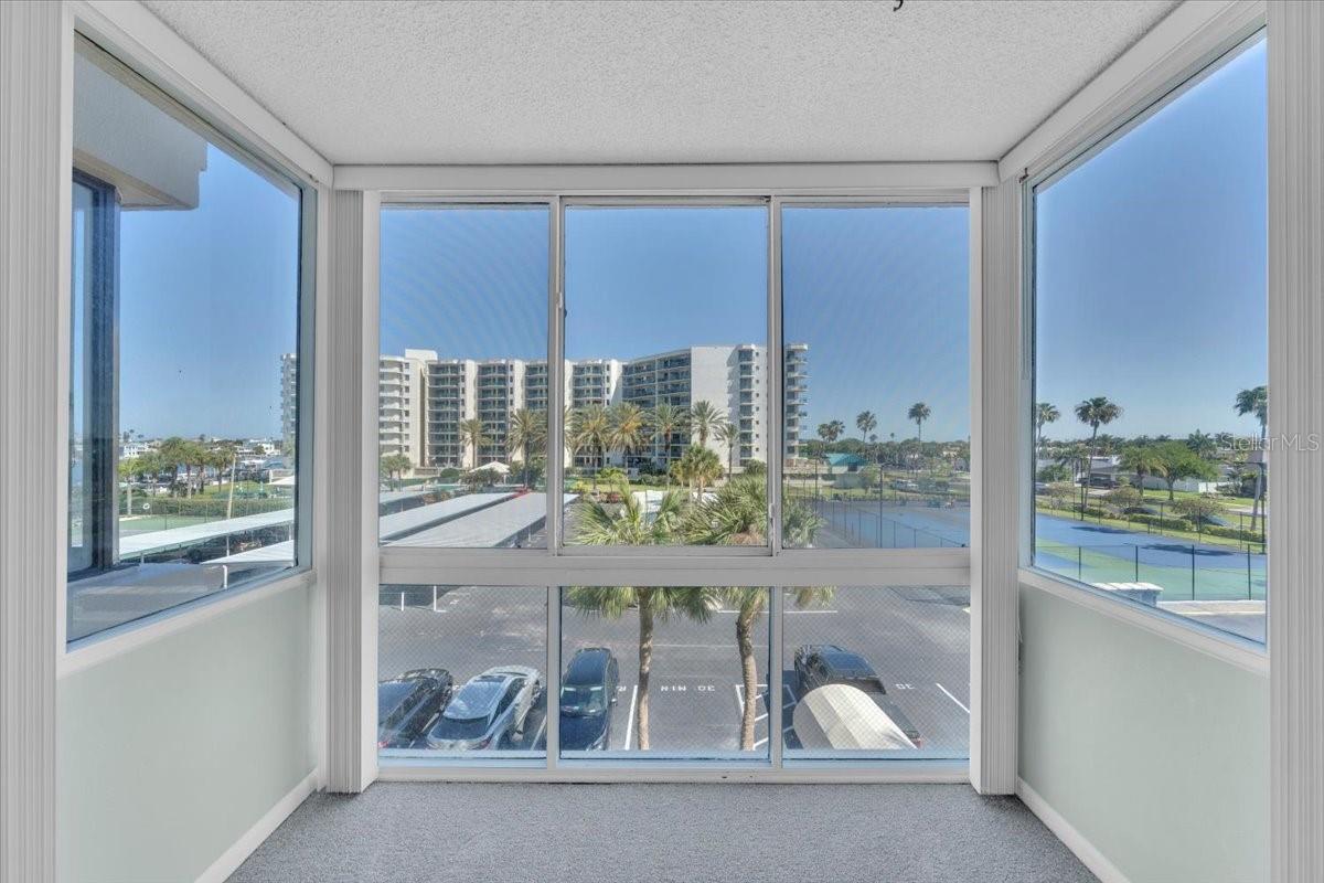 660 ISLAND WAY #301, CLEARWATER BEACH, FL, 33767