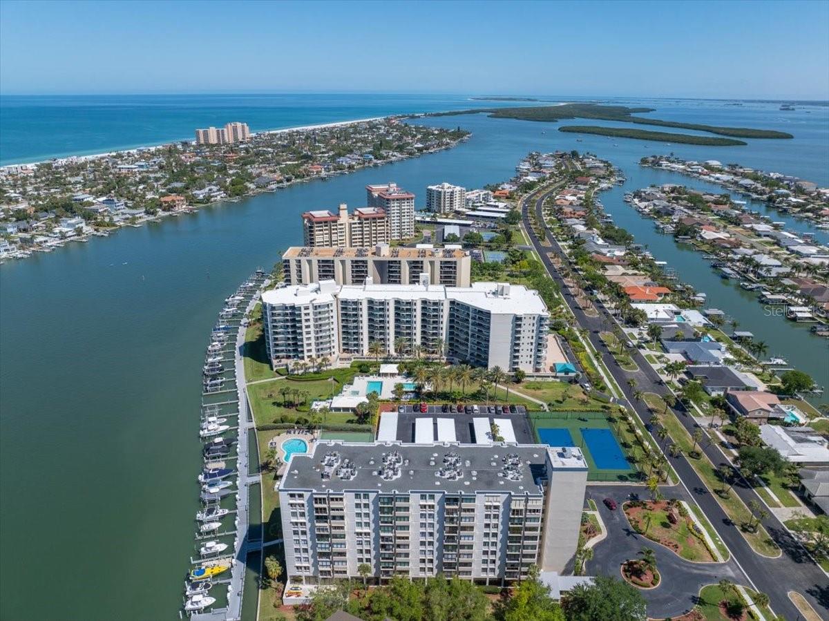 660 ISLAND WAY #301, CLEARWATER BEACH, FL, 33767