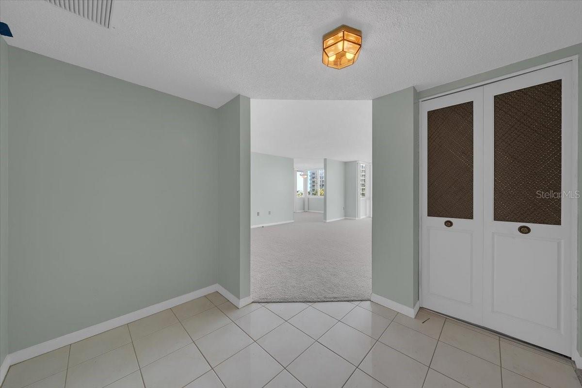 660 ISLAND WAY #301, CLEARWATER BEACH, FL, 33767