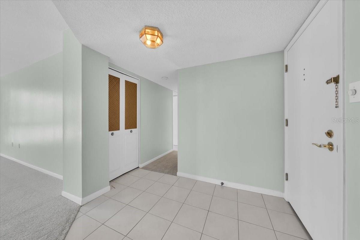660 ISLAND WAY #301, CLEARWATER BEACH, FL, 33767