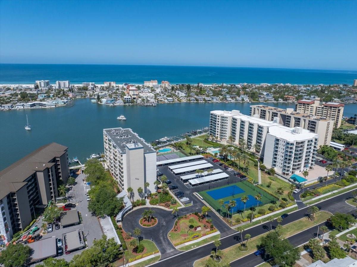 660 ISLAND WAY #301, CLEARWATER BEACH, FL, 33767