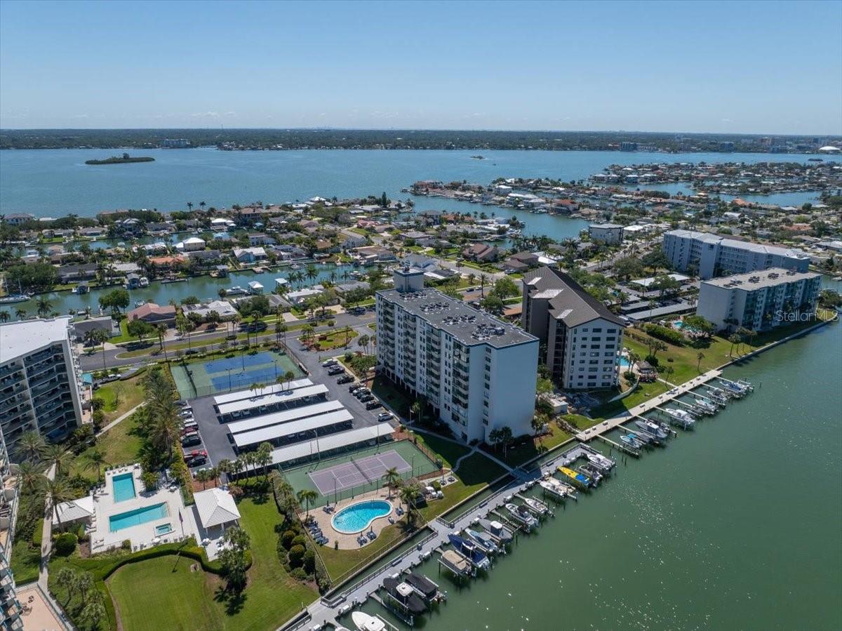 660 ISLAND WAY #301, CLEARWATER BEACH, FL, 33767