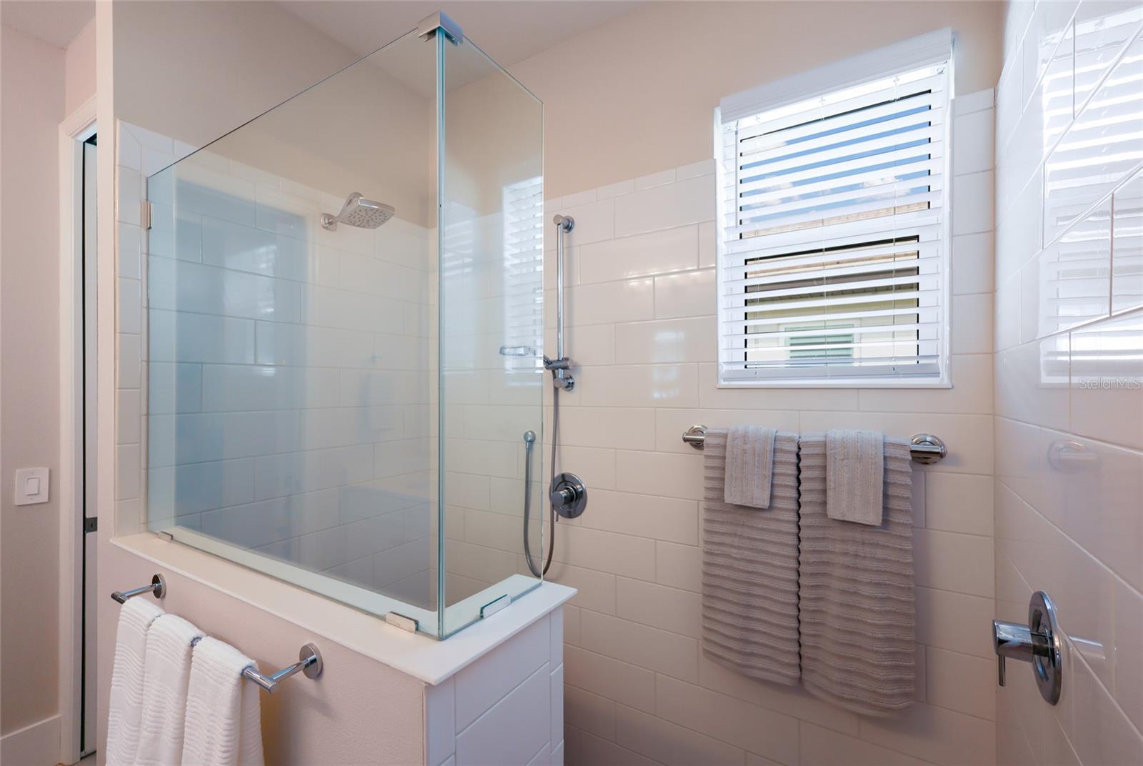 8089 TIDAL POINTE WAY, SARASOTA, FL, 34240