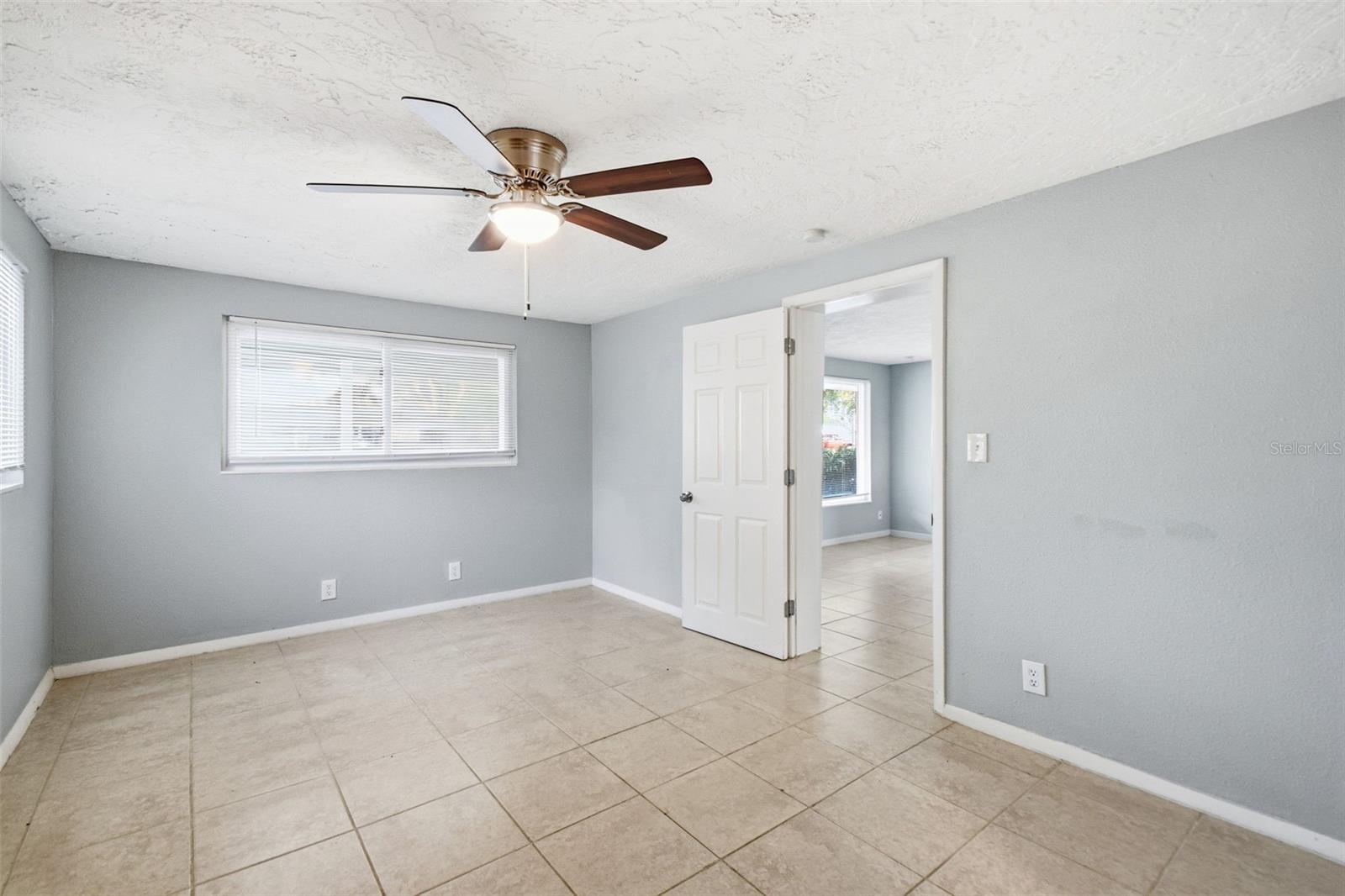 5917 OLIVE AVE, SARASOTA, FL, 34231
