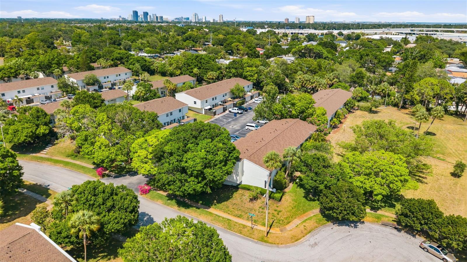 4233 LA SORRENTO CT, TAMPA, FL, 33611