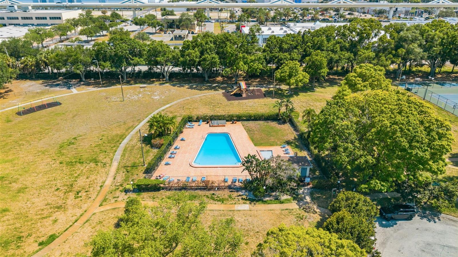 4233 LA SORRENTO CT, TAMPA, FL, 33611