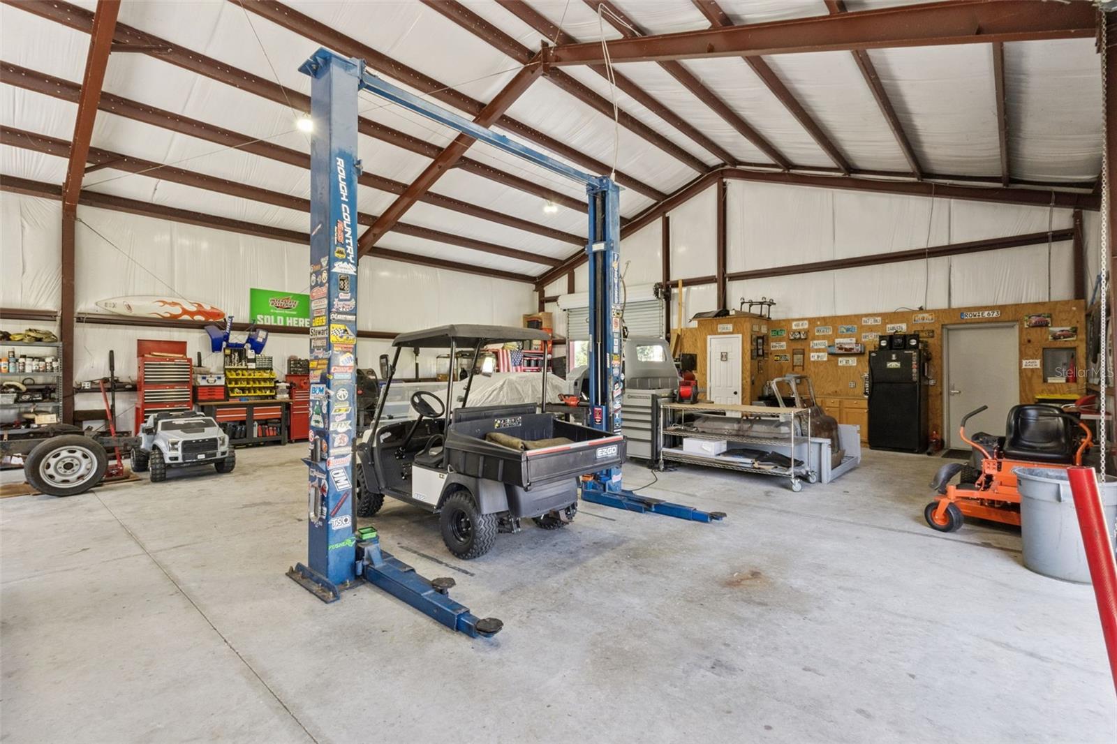 37911 FELKINS RD, LEESBURG, FL, 34788