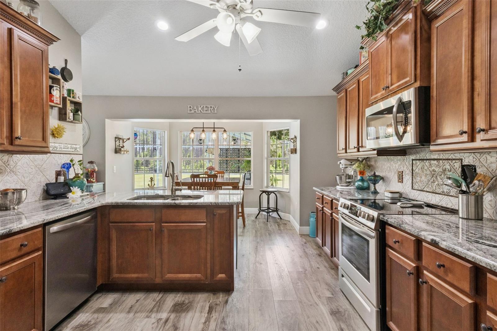 37911 FELKINS RD, LEESBURG, FL, 34788