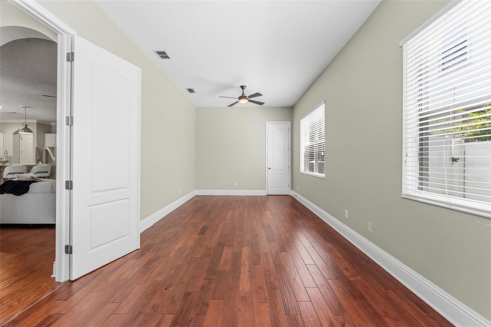 3203 LAKE GREEN CT, TAMPA, FL, 33611