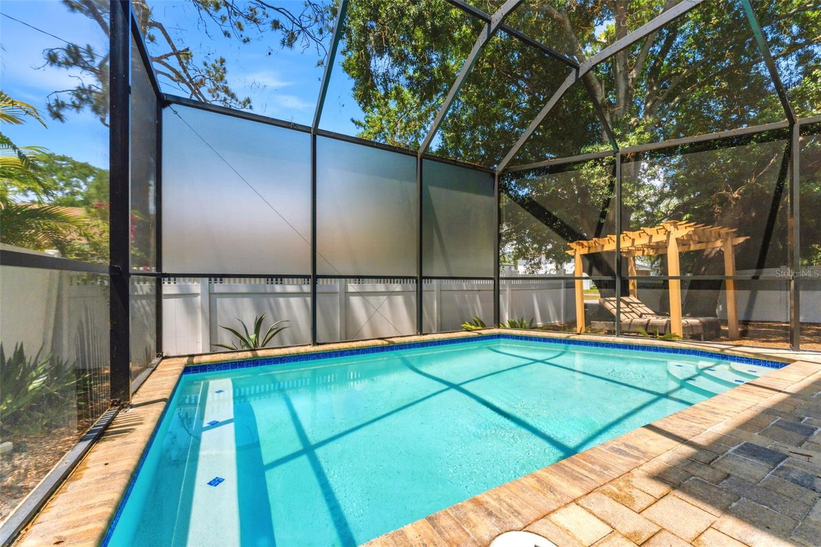 3203 LAKE GREEN CT, TAMPA, FL, 33611